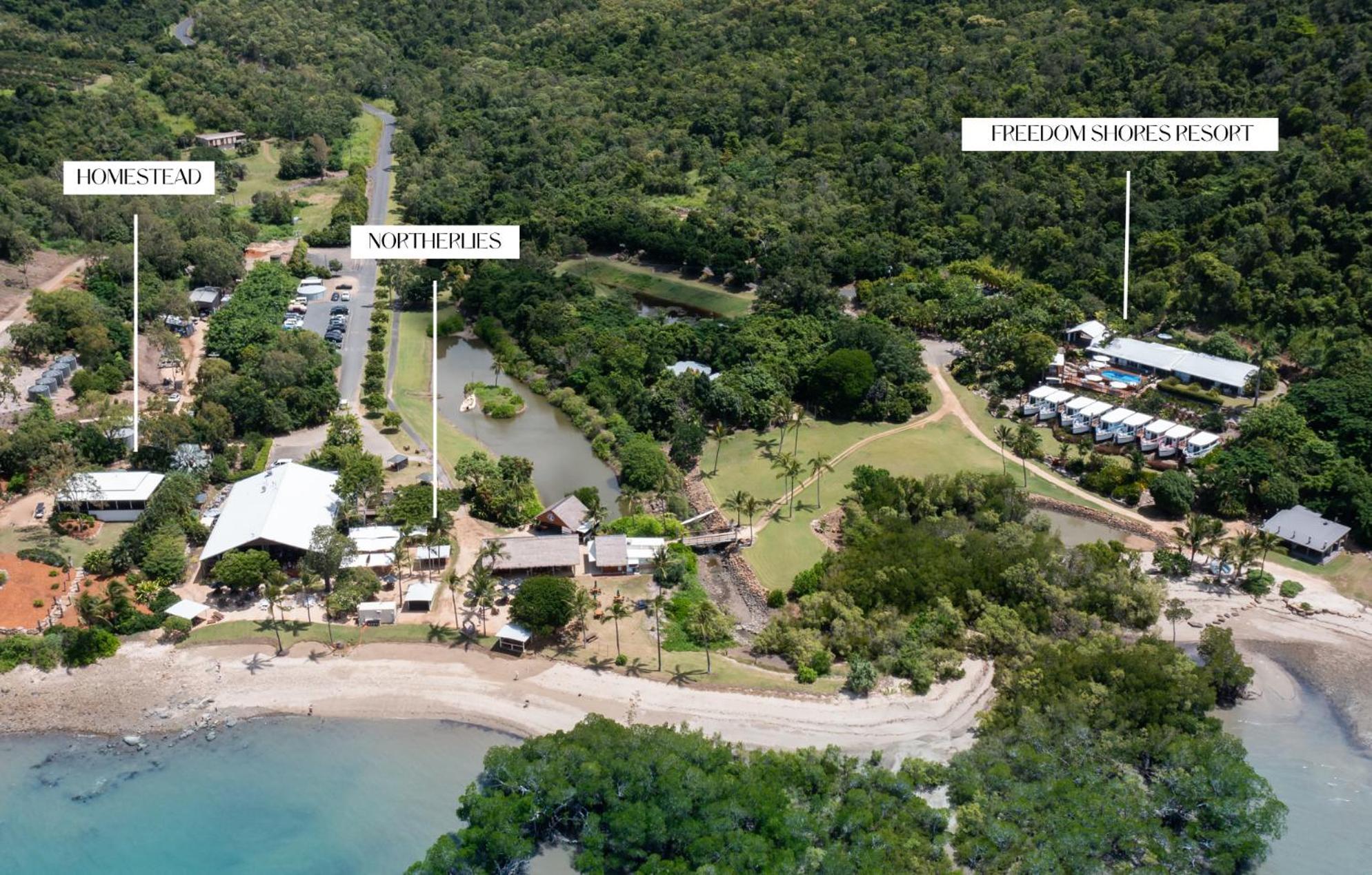 Freedom Shores Resort Airlie Beach Cannon Valley Exterior photo